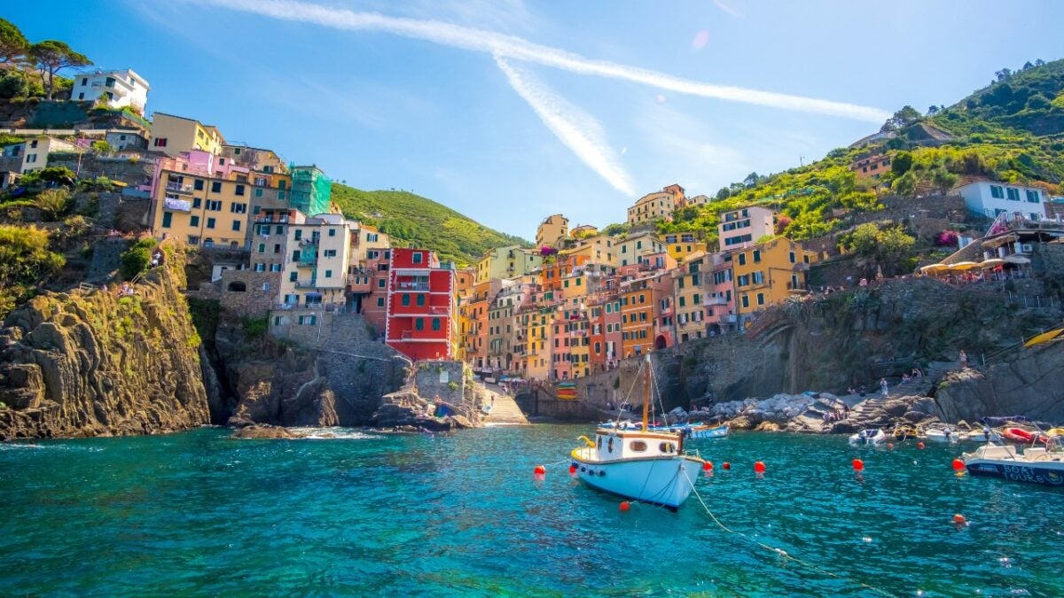 Riomaggiore, il meraviglioso Borgo delle Cinque Terre da scoprire in Primavera