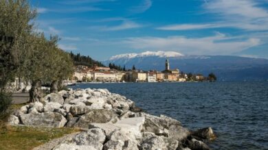 Scopri Salò, una piccola perla sul Lago di Garda da visitare ad Aprile