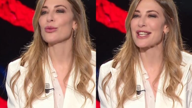 Francesca Fagnani, per la seconda puntata di Belve sceglie un total white Look firmato Ermanno Scervino