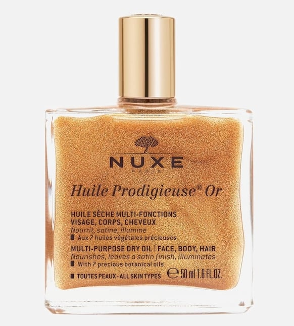 Per una pelle del corpo super glow, punta su questi 5 meravigliosi oli con glitter