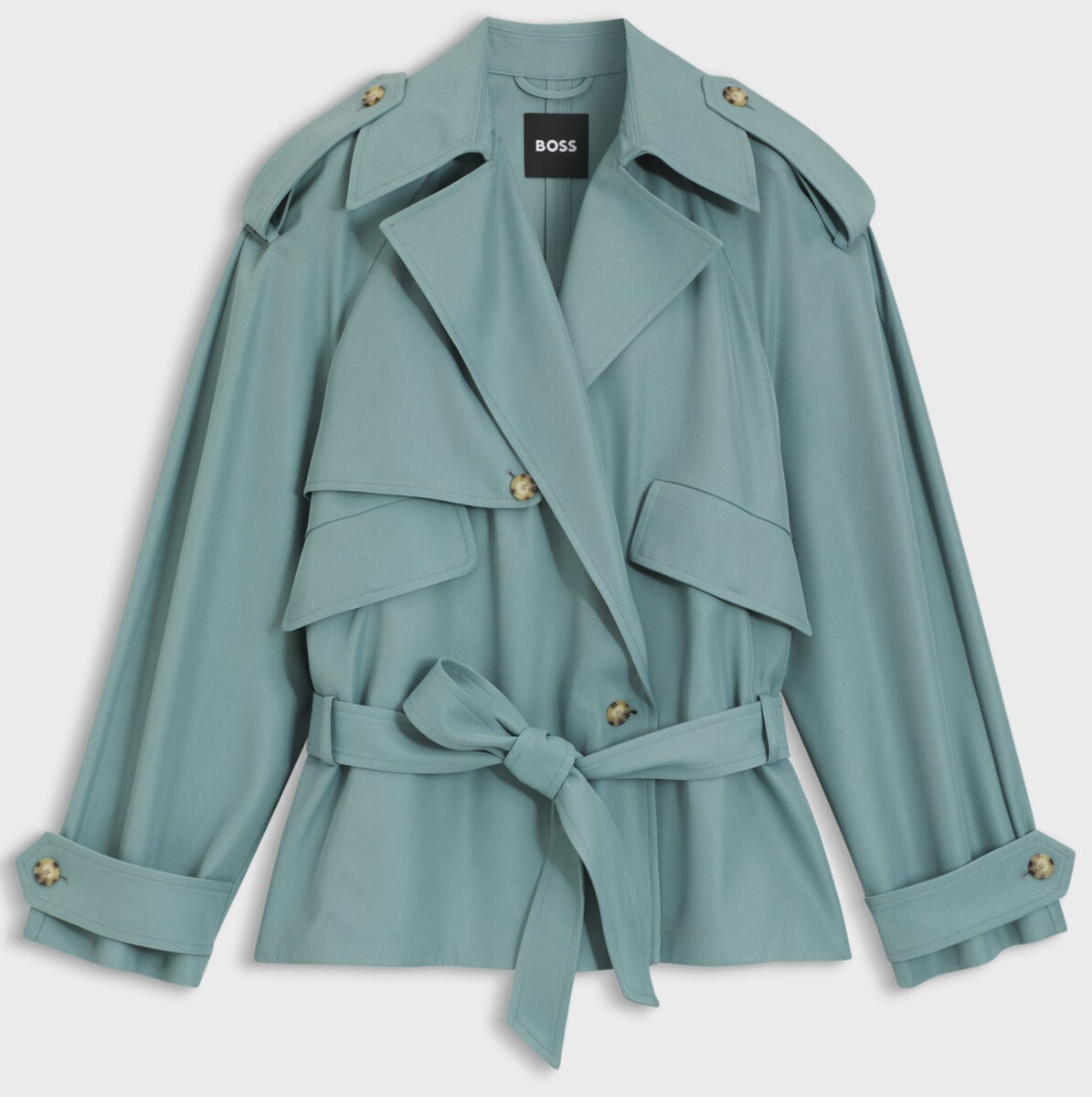 I trench corti sono il grande trend della Primavera 2026