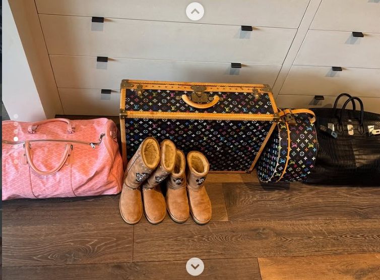 Kylie Jenner vola al Coachella per il secondo weekend con il borsone firmato Goyard