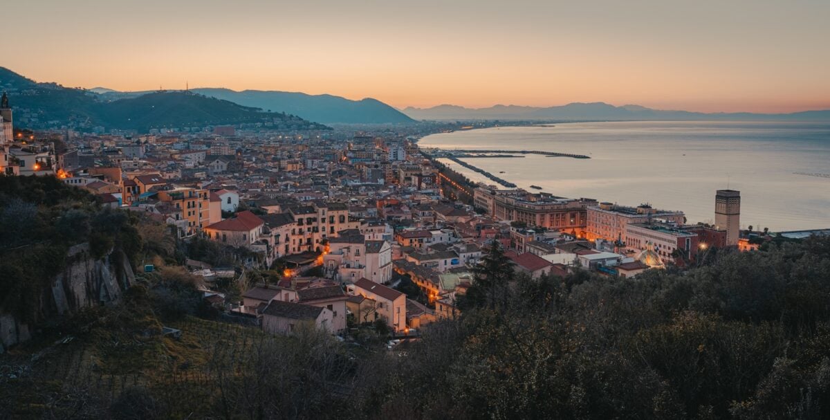 Salerno sorprende tutti: il weekend perfetto tra mare, storia e cucina campana