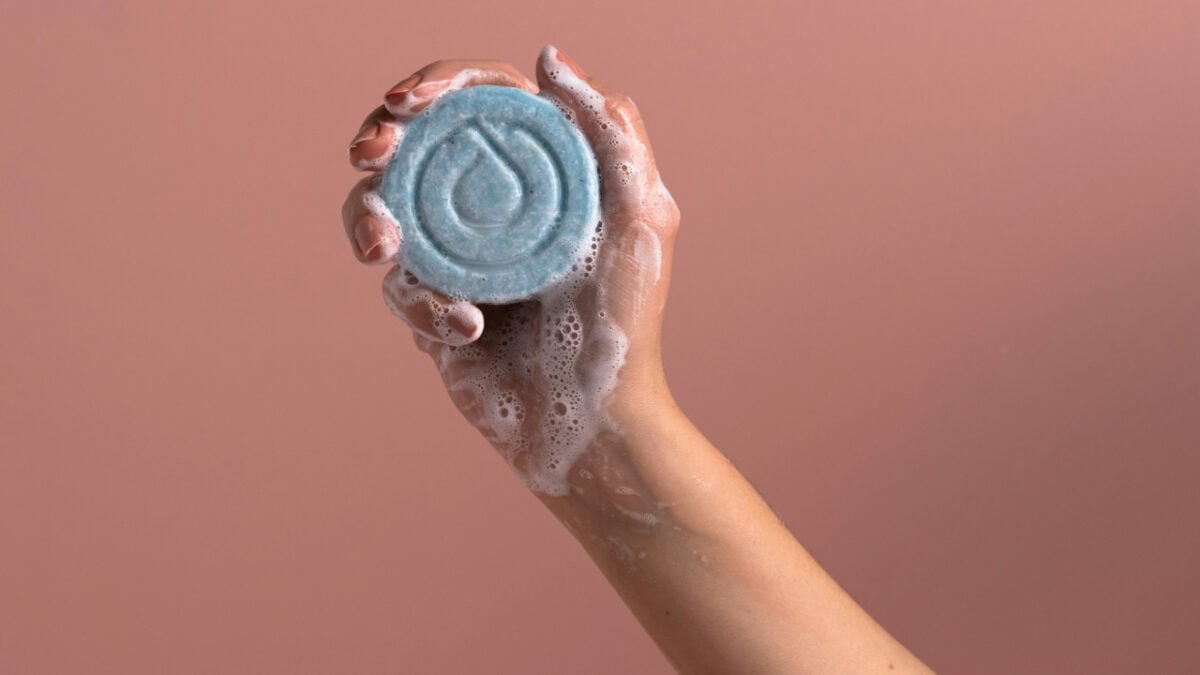 Qui gli shampoo solidi più validi del momento. Pratici e efficaci! Qui gli shampoo solidi più validi del momento. Pratici e efficaci!