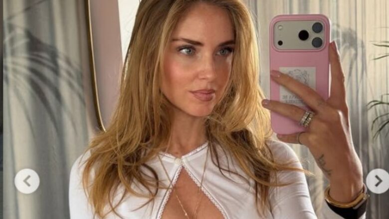 Chiara Ferragni sfoggia la borsa griffata perfetta per l’estate: è in paglia ed è firmata Chanel!