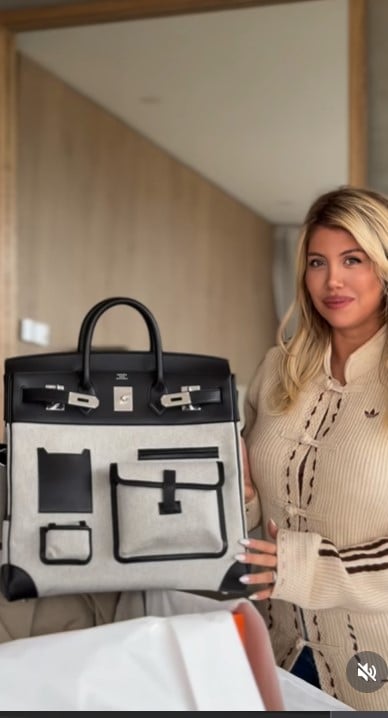 Wanda Nara mostra sui social l’ultima borsa Hermès arrivata in casa: non immagineresti mai quanto costa!