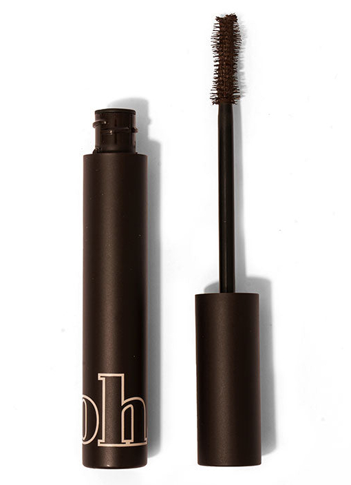 Il mascara marrone è il nuovo trend del momento, per uno sguardo deciso e femminile