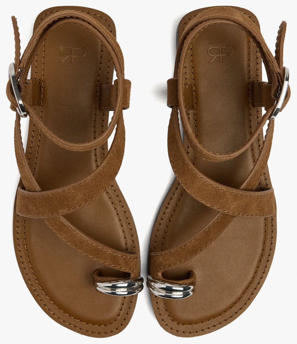 Non posso affrontare l’Estate senza questi sandali ringtoe, un inno al fashion Non posso affrontare l’Estate senza questi sandali ringtoe, un inno al fashion