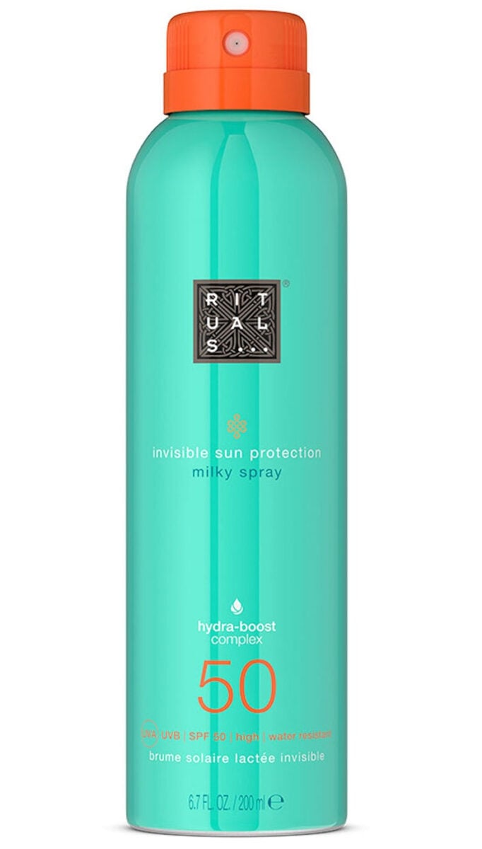 Nella mia wishlist estiva ci sono questi solari spray, pratici ed efficaci Nella mia wishlist estiva ci sono questi solari spray, pratici ed efficaci