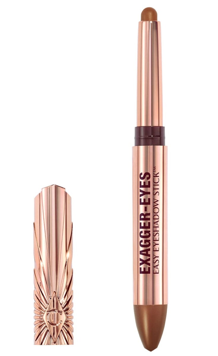 Tornano di moda gli ombretti in stick, l’alleato beauty per dei make up estivi impeccabili Tornano di moda gli ombretti in stick, l’alleato beauty per dei make up estivi impeccabili