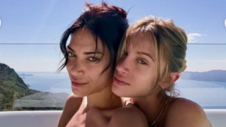 Elodie e Franceska Nuredini, Look super cool e trendy per il Milano Pride 2026 FOTO