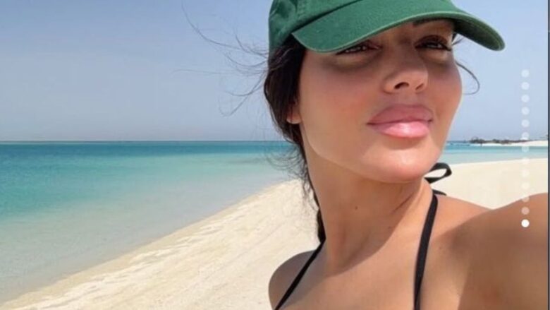 Georgina Rodriguez, nella nuova campagna summer 2026 di Calzedonia con il bikini di super tendenza