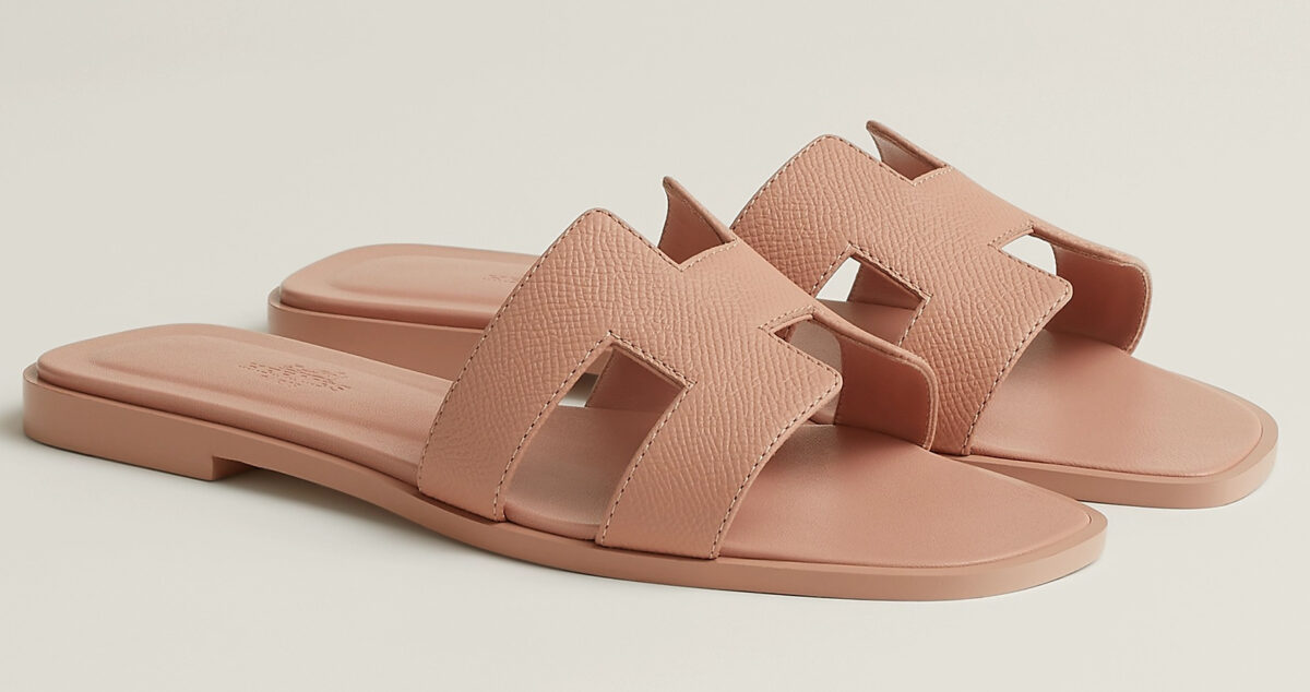 Le scarpe passe-partout dell’Estate? I sandali nude, un inno alla versatilità Le scarpe passe-partout dell’Estate? I sandali nude, un inno alla versatilità