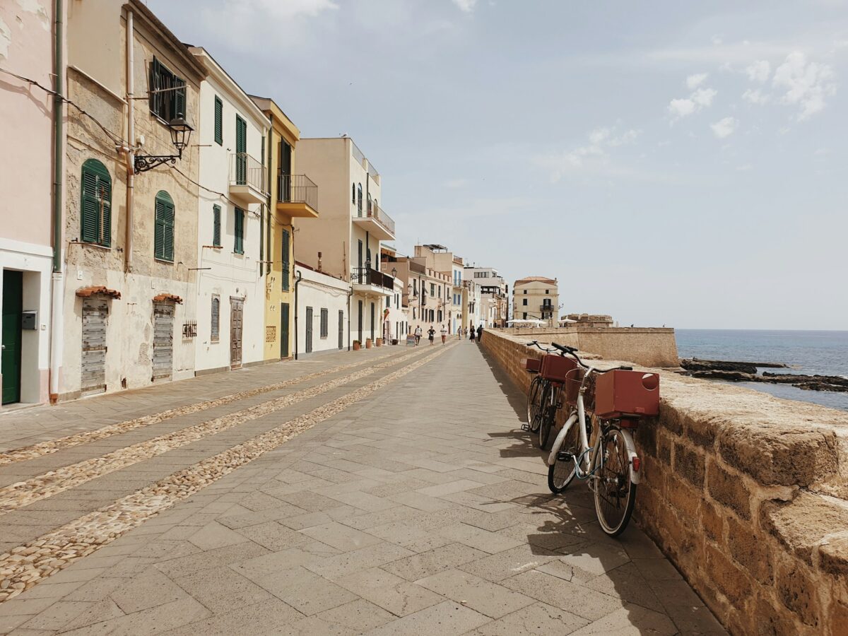 Se vai in Sardegna ad agosto, questi sono i borghi, le spiagge e i luoghi da visitare Se vai in Sardegna ad agosto, questi sono i borghi, le spiagge e i luoghi da visitare