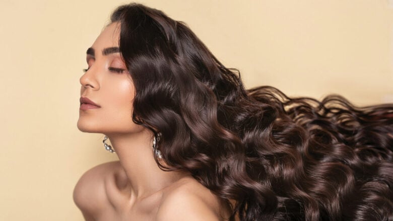 Parlano gli esperti: i consigli infallibili per far crescere i capelli più sani e velocemente