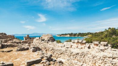 Non solo Atene! Questa piccola Isola è la meta ideale per scoprire la Grecia più autentica…