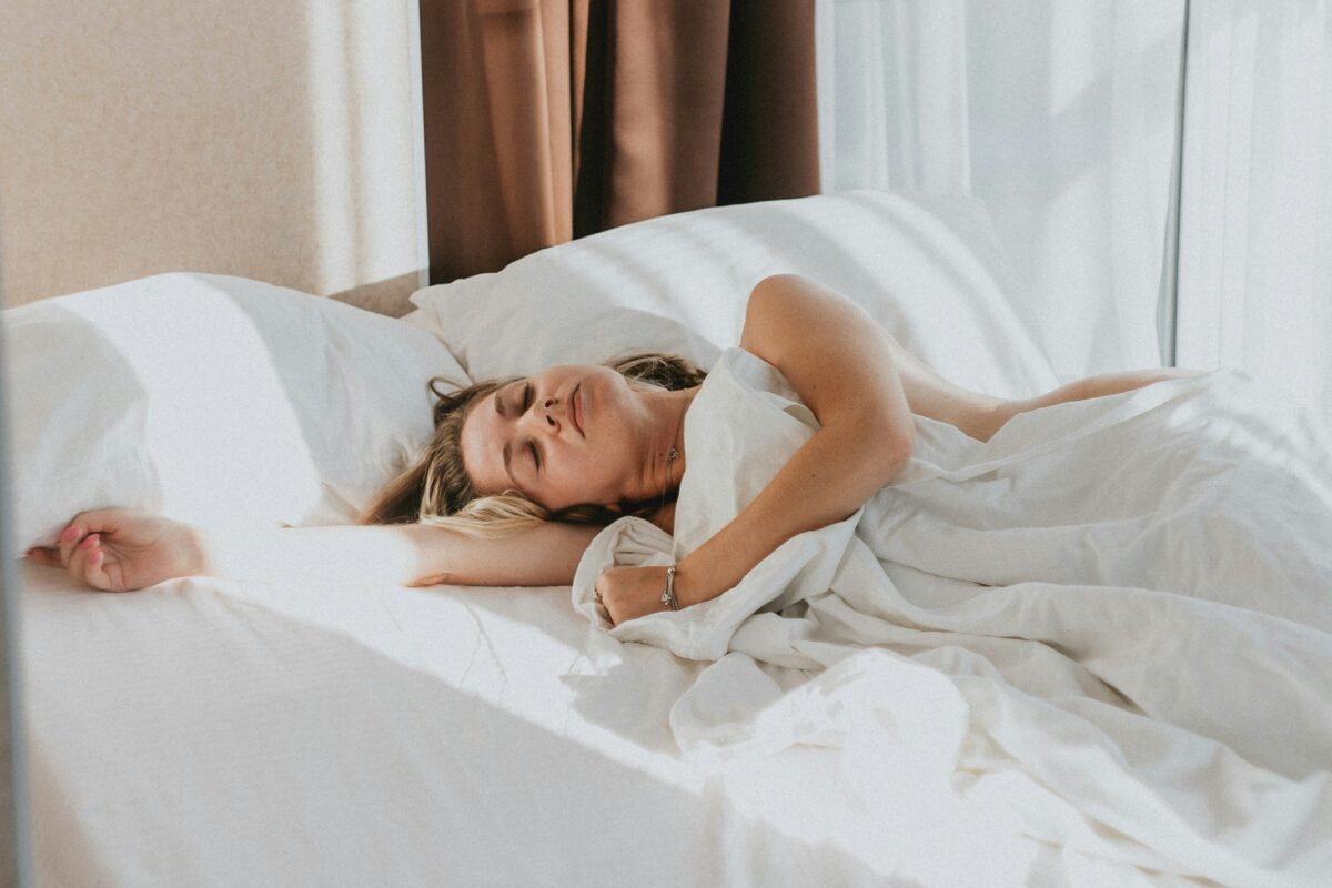 Ecco come dire addio alle occhiaie senza trucco: 5 tips infallibili che fanno la differenza