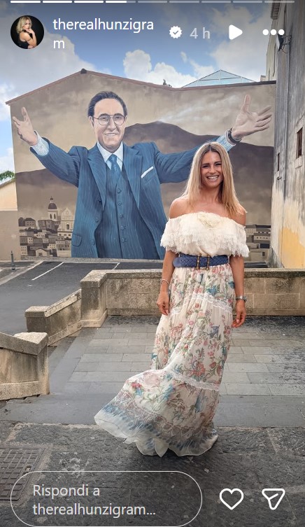 Michelle Hunziker, cosa ha indossato per il matrimonio della figlia Aurora Michelle Hunziker, cosa ha indossato per il matrimonio della figlia Aurora