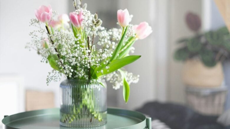 Come far durare più a lungo i fiori recisi in estate: 7 consigli da fiorista