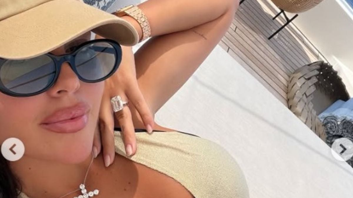 Georgina Rodriguez sfoggia il bikini di super tendenza per questa stagione: da copiare subito! Georgina Rodriguez sfoggia il bikini di super tendenza per questa stagione: da copiare subito!