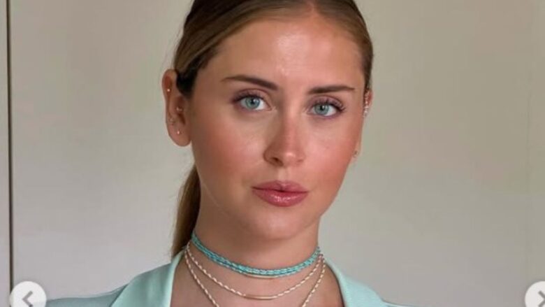 Anche Valentina Ferragni segue il trend del momento con il mini dress con pareo integrato FOTO