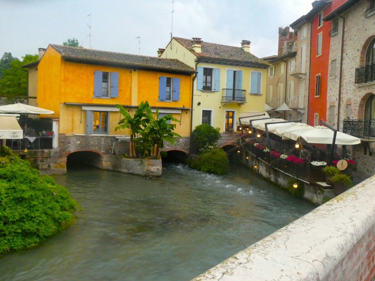 Veneto in autunno: 7 borghi da visitare tra foliage, castelli e sapori tipici Veneto in autunno: 7 borghi da visitare tra foliage, castelli e sapori tipici