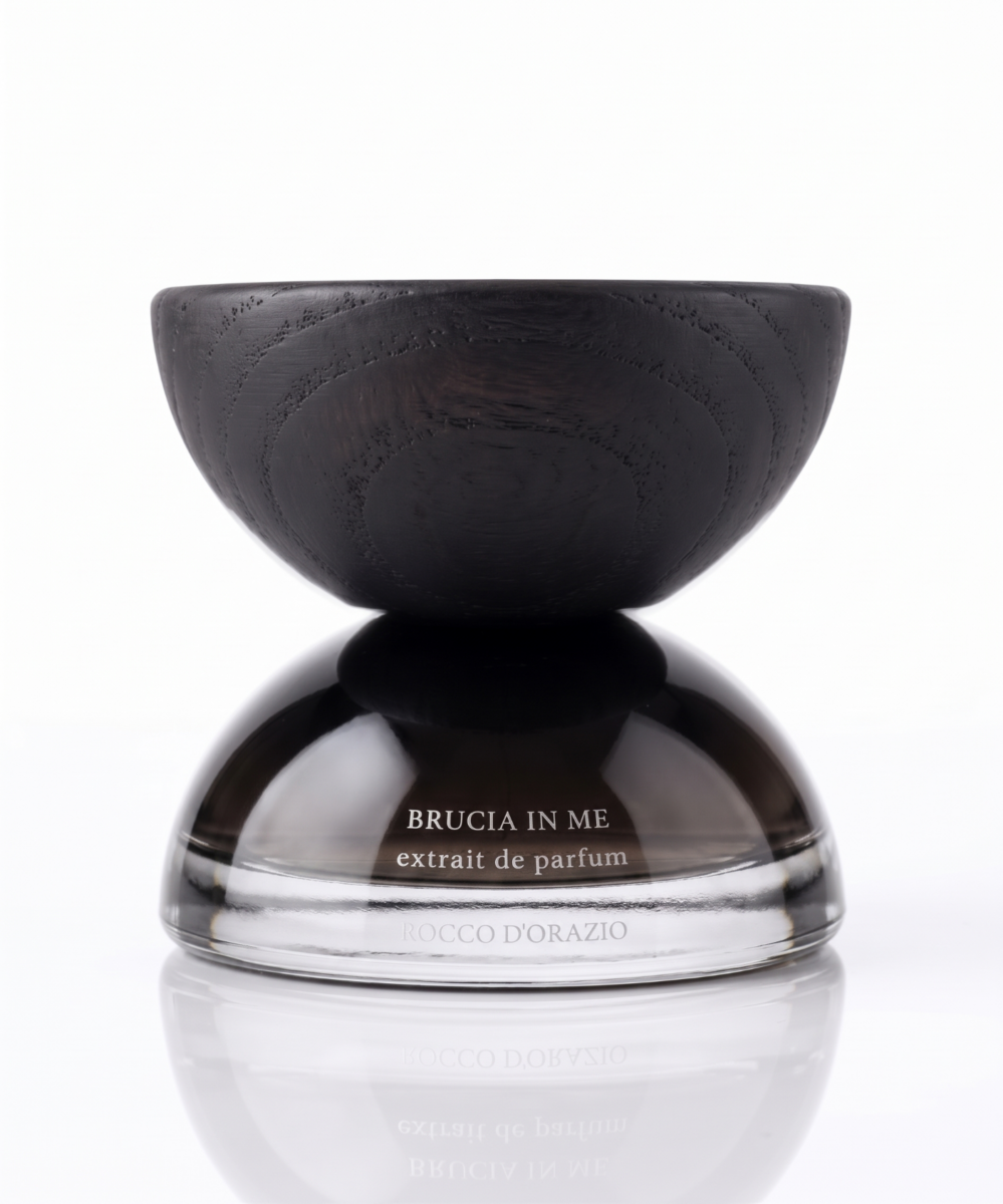 Profumi di Halloween: 6 fragranze tra mistero, fumo e tentazione Profumi di Halloween: 6 fragranze tra mistero, fumo e tentazione