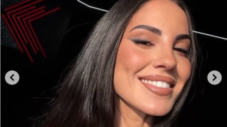 Giulia De Lellis detta tendenza con il Look minimal-chic: gonna lunga rossa e layering di canotte