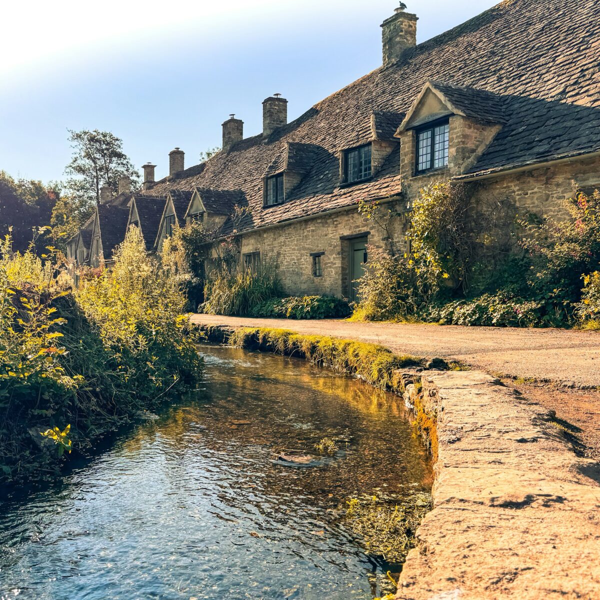 Inghilterra da fiaba in autunno: i borghi delle Cotswolds da scoprire tra cottage e foliage Inghilterra da fiaba in autunno: i borghi delle Cotswolds da scoprire tra cottage e foliage