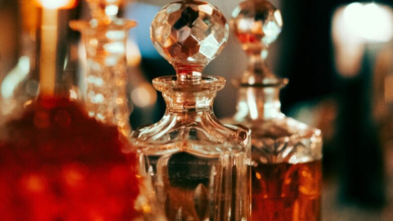 Profumi di Halloween: 6 fragranze tra mistero, fumo e tentazione